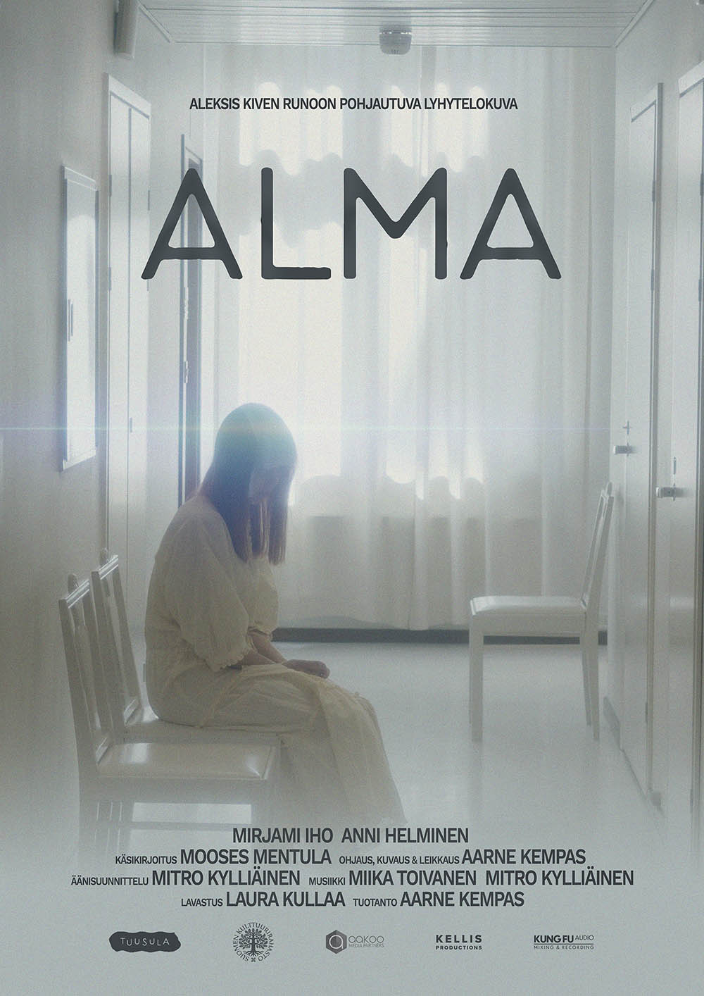 Alma -lyhytelokuvan posteri, jossa nainen istuu sairaalan käytävällä.